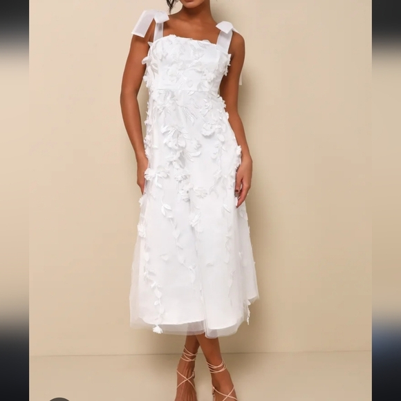 Lulus Dresses & Skirts - Lulus Effortlessly Sweet White Tulle 3D Floral Tie-Strap Midi Dress size small